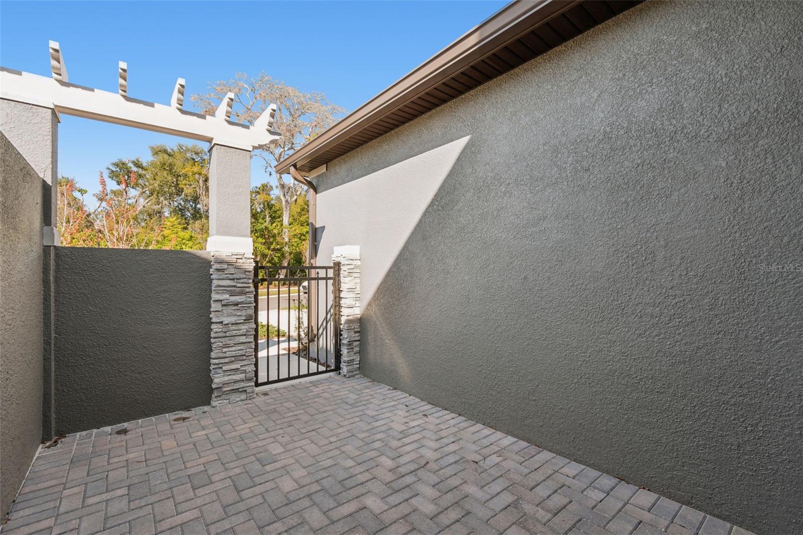 VILLAS DEL LAGO PH 2 - Residential