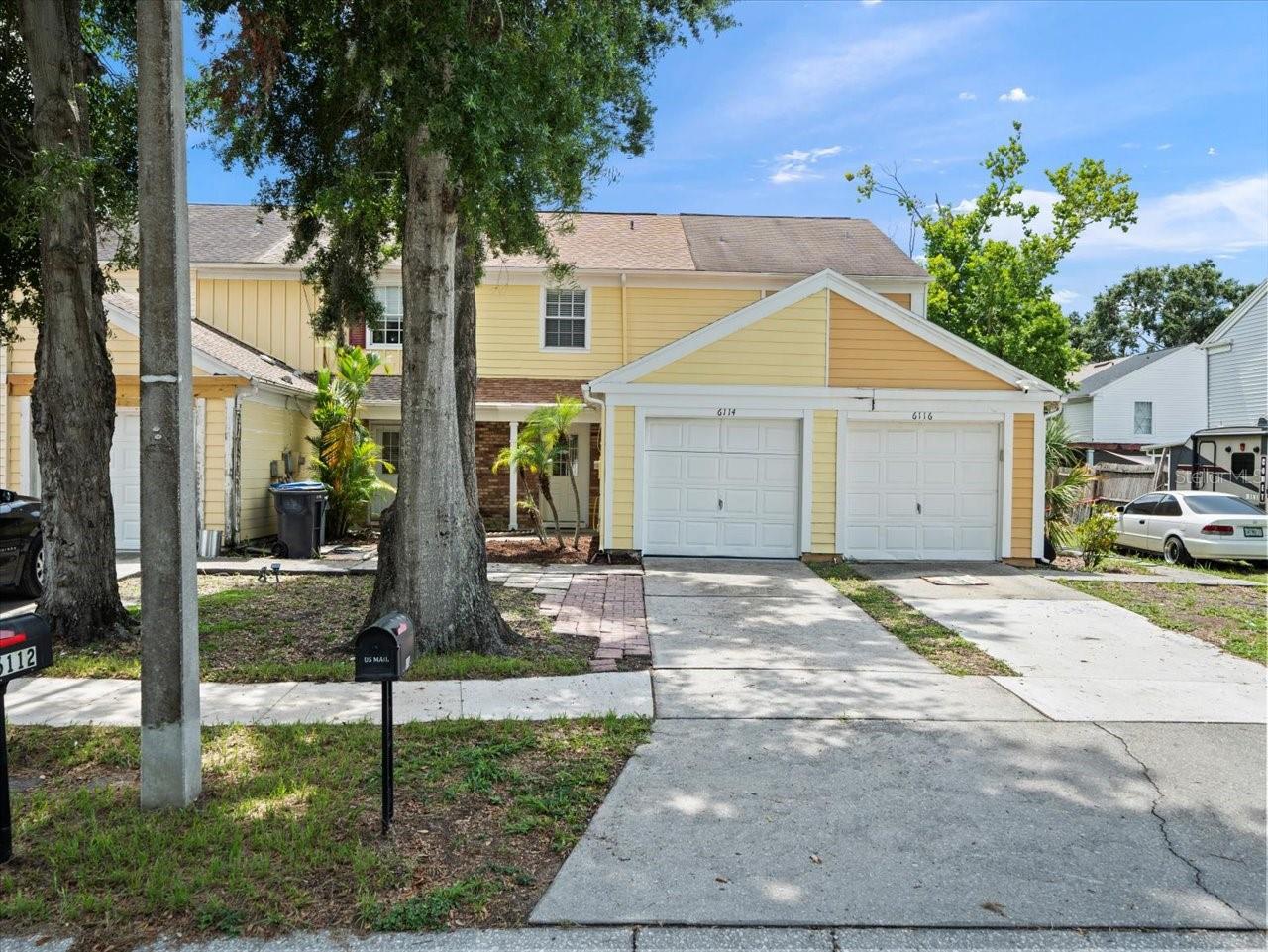 6114 OAK CLUSTER CIRCLE