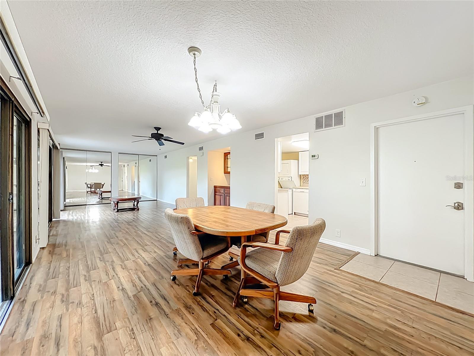 40 SHEOAH BOULEVARD 27