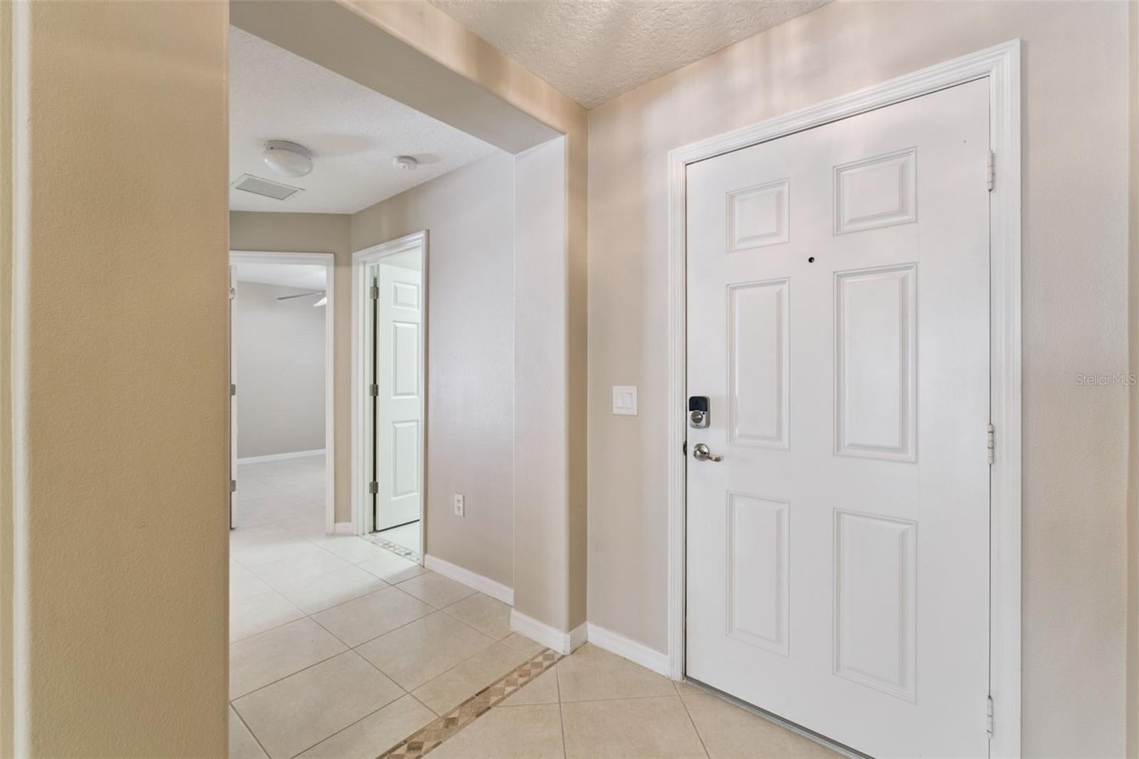2225 REEFVIEW LOOP