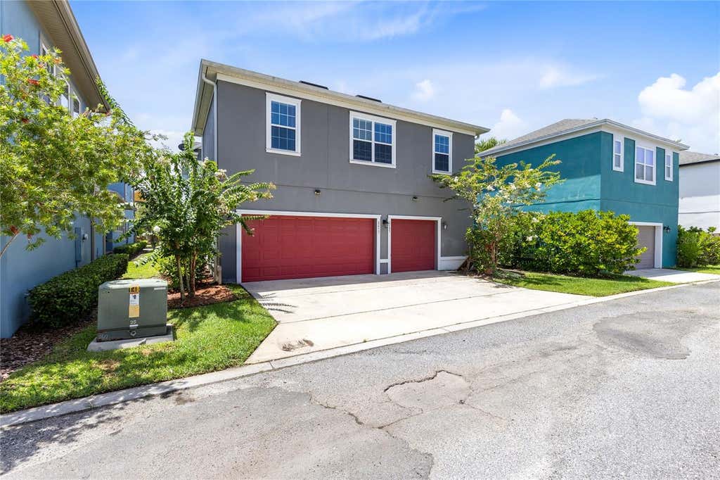 Photo of 8455 Laureate Boulevard, Orlando, FL 32827 (MLS # O6425024)