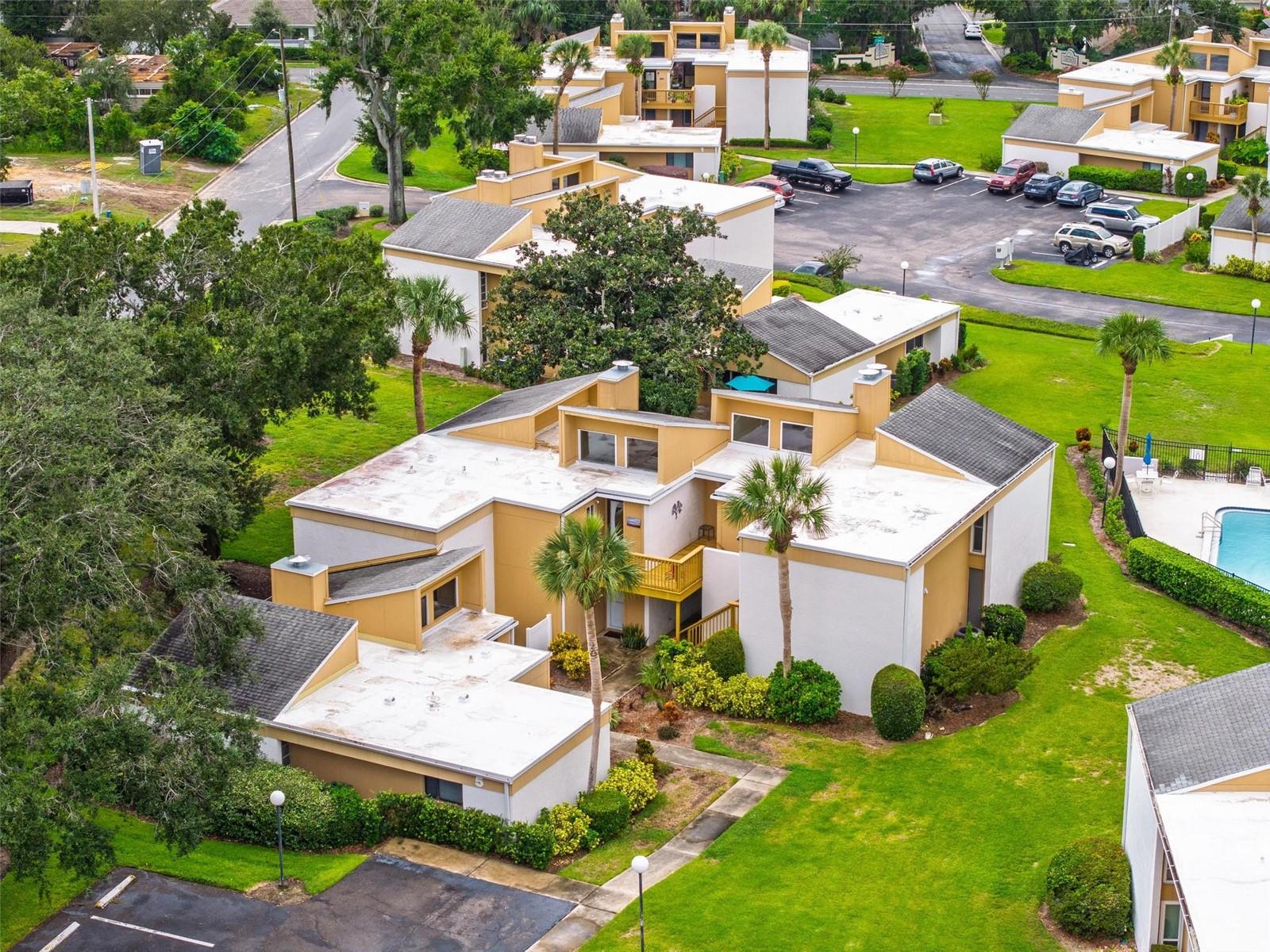 BUNKER HILLS INC - Residential Lease
