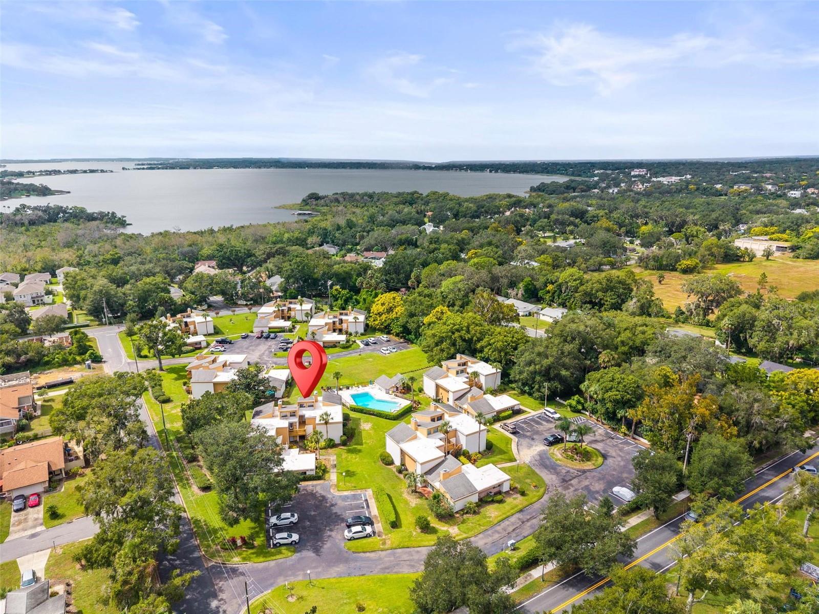 BUNKER HILLS INC - Residential Lease