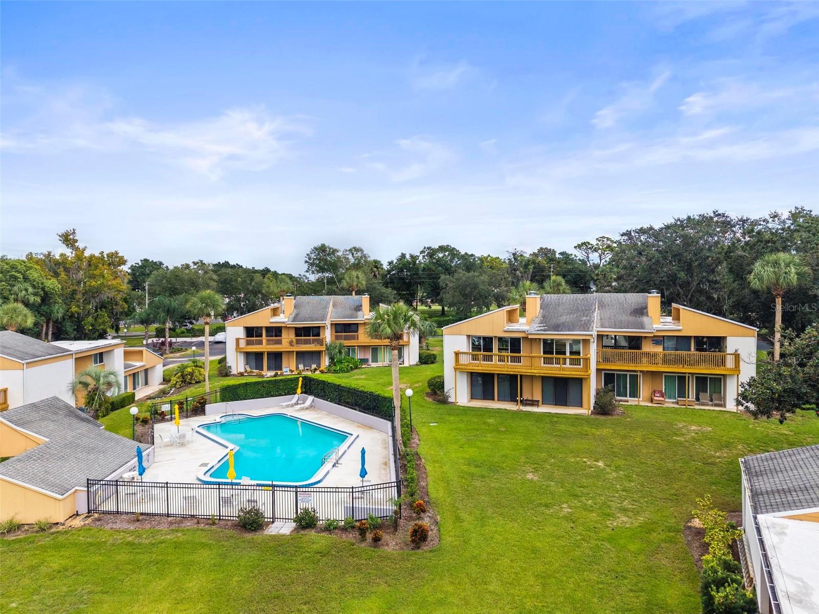 BUNKER HILLS INC - Residential Lease