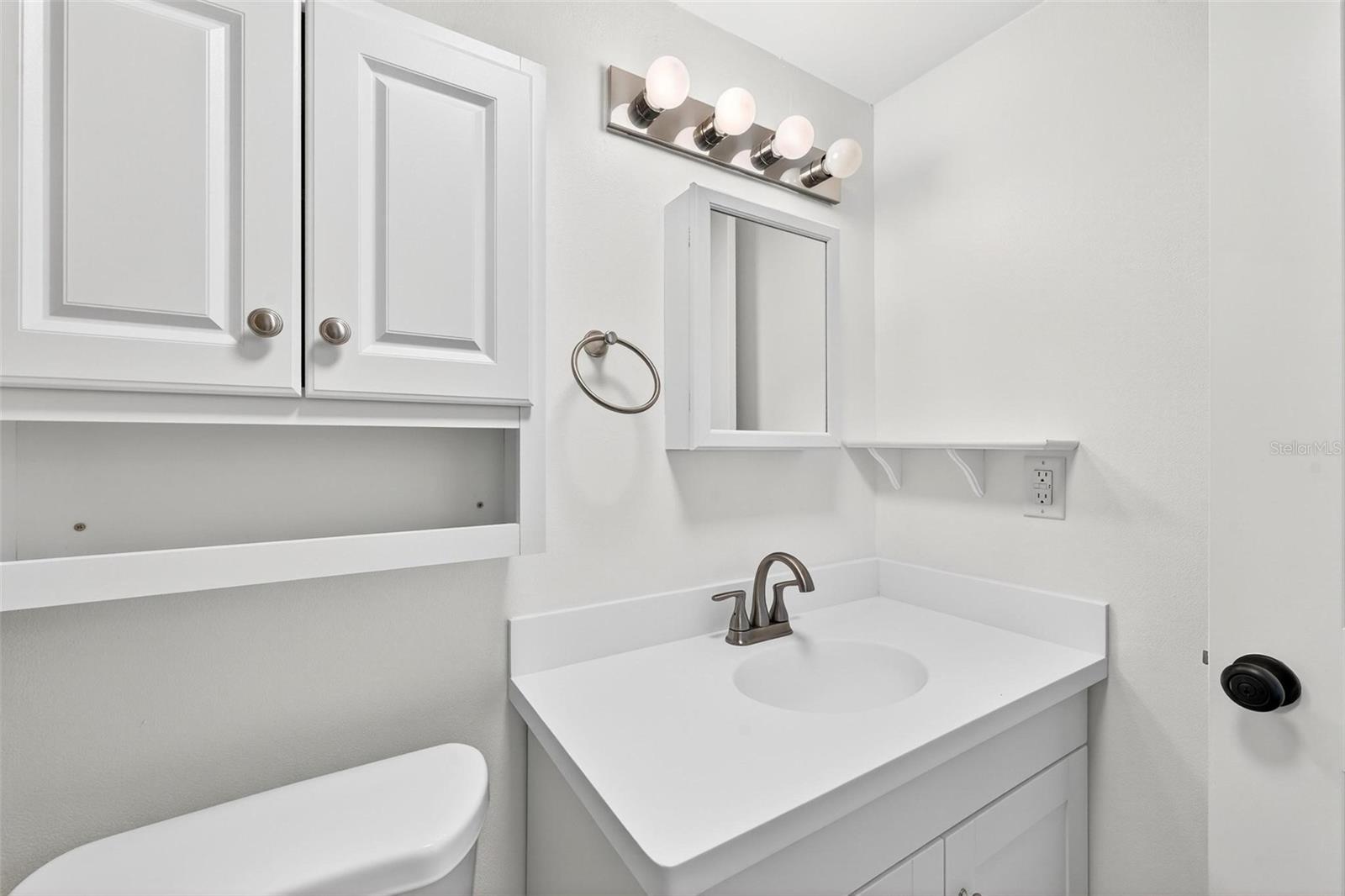 BUNKER HILLS INC - Residential Lease