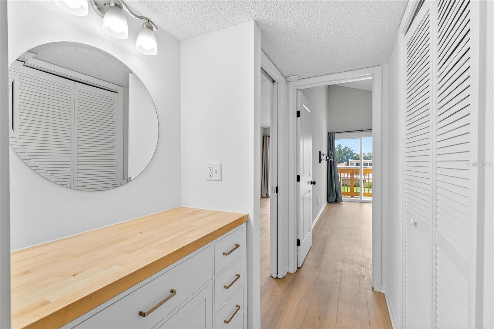 BUNKER HILLS INC - Residential Lease