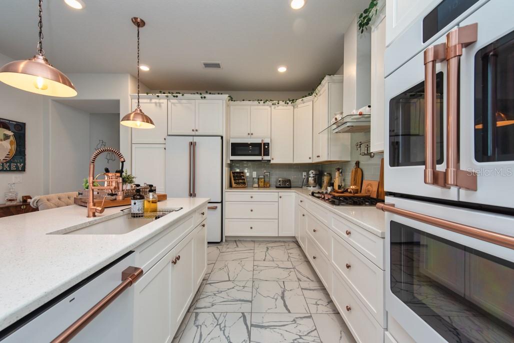 RIVER BEND VILLAGE - Residential