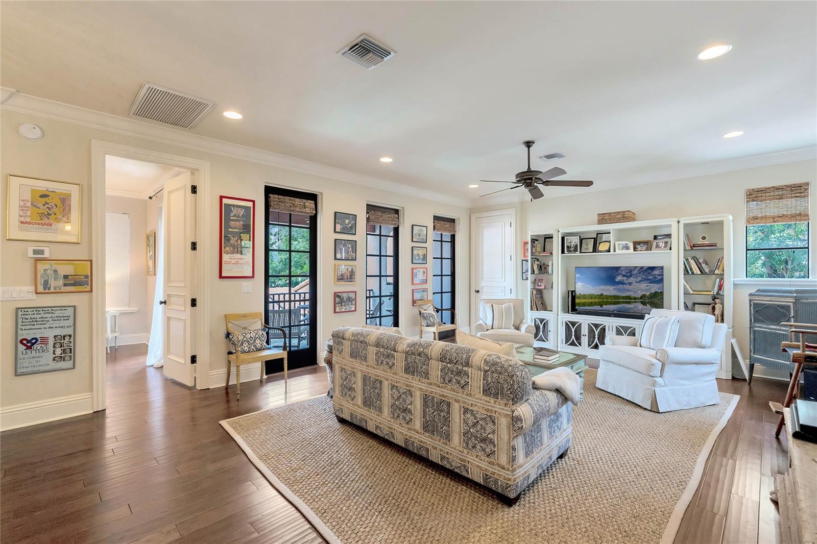 COMSTOCK PARK - Residential