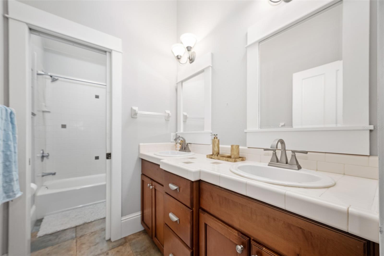 HICKORY LANE - Residential