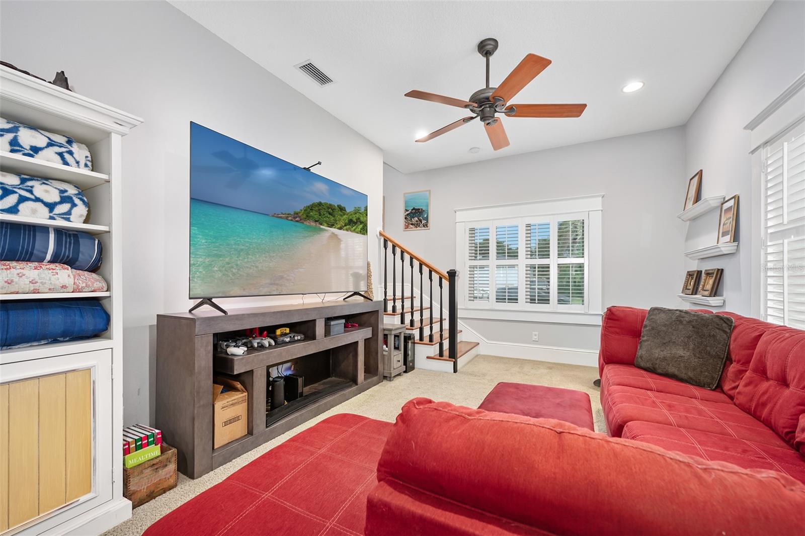 HICKORY LANE - Residential