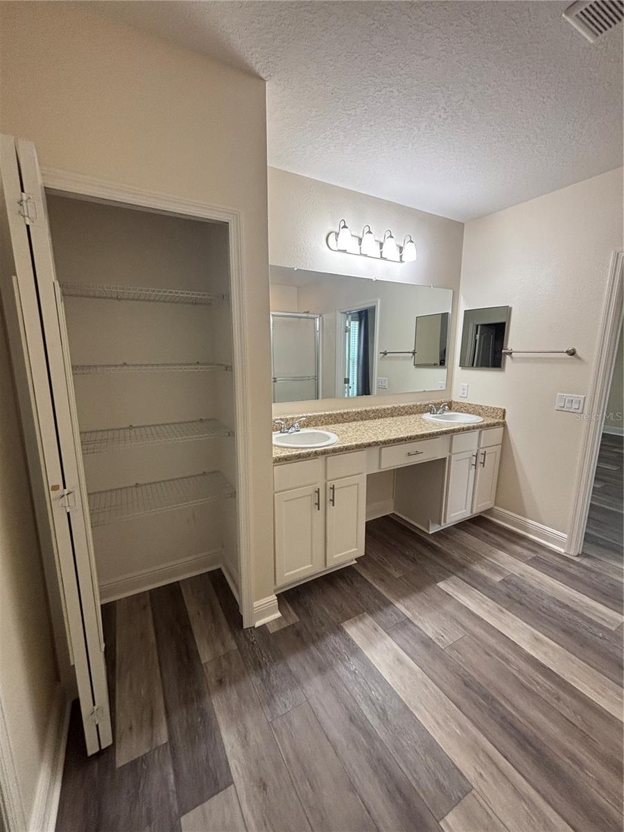 SPRING HILL - Residential Lease