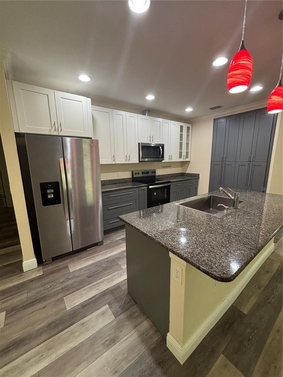 SPRING HILL - Residential Lease