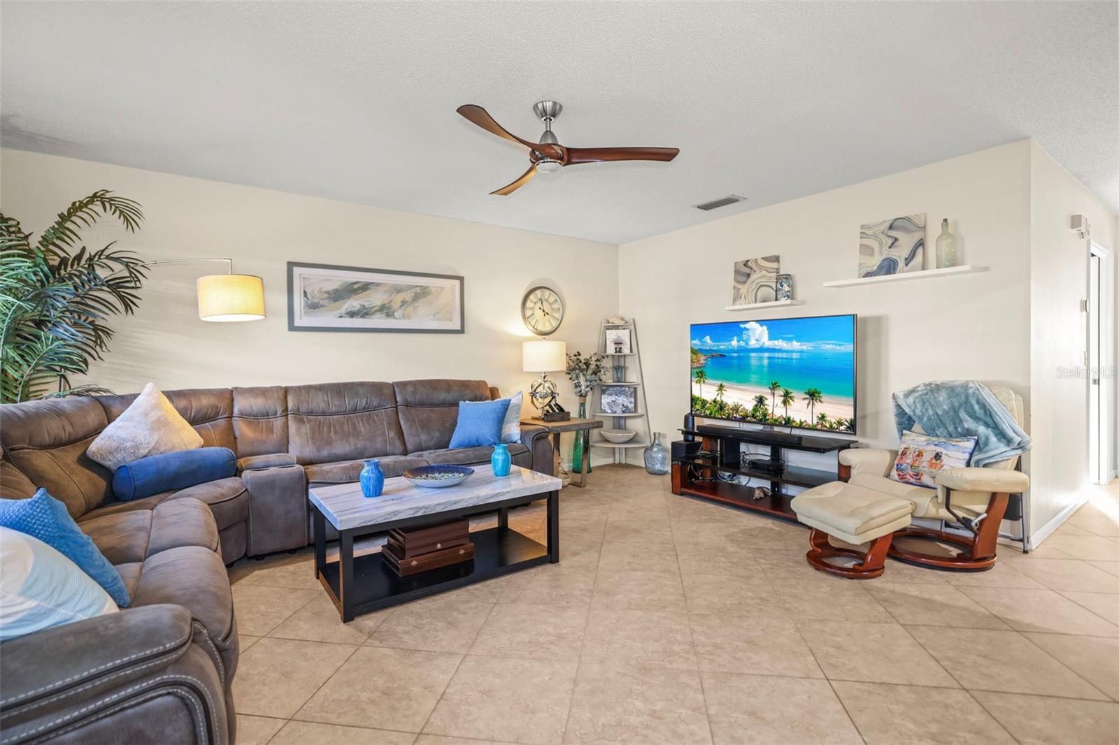 HIGHGATE E CONDO - Residential