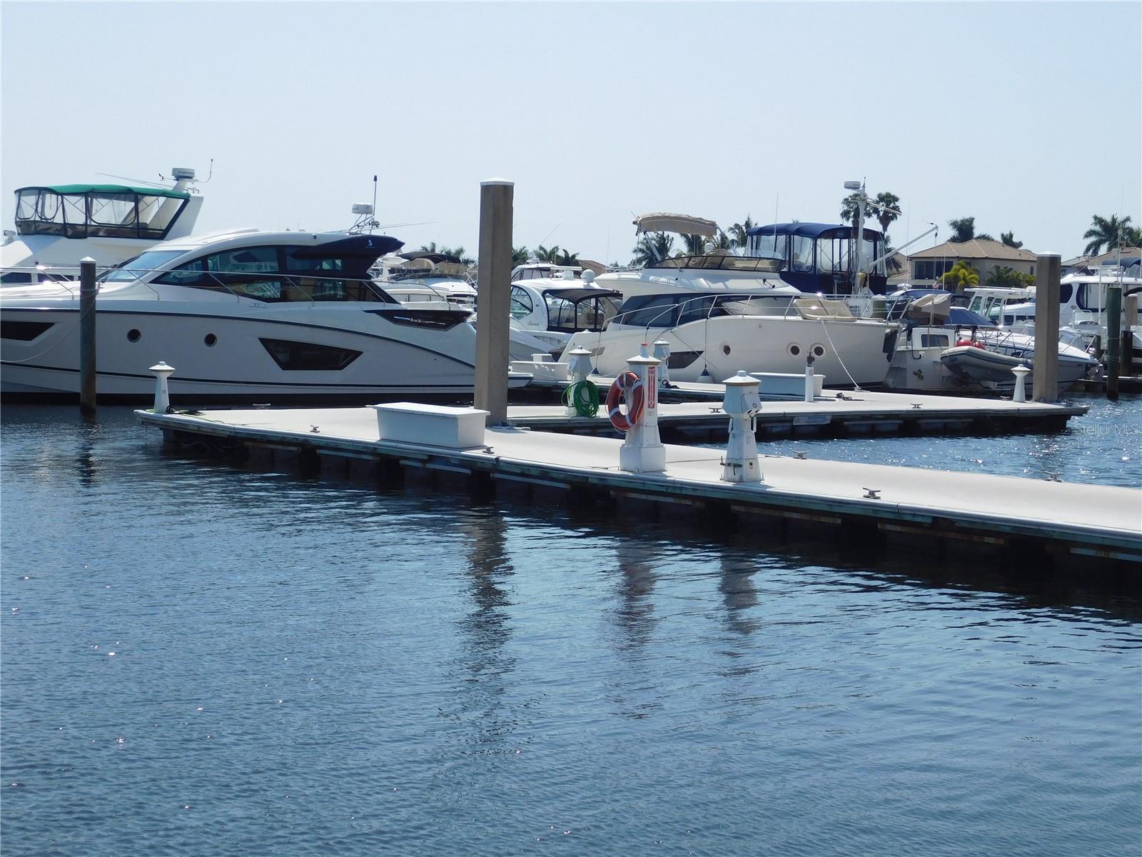 RIVIERA DUNES MARINA - Residential