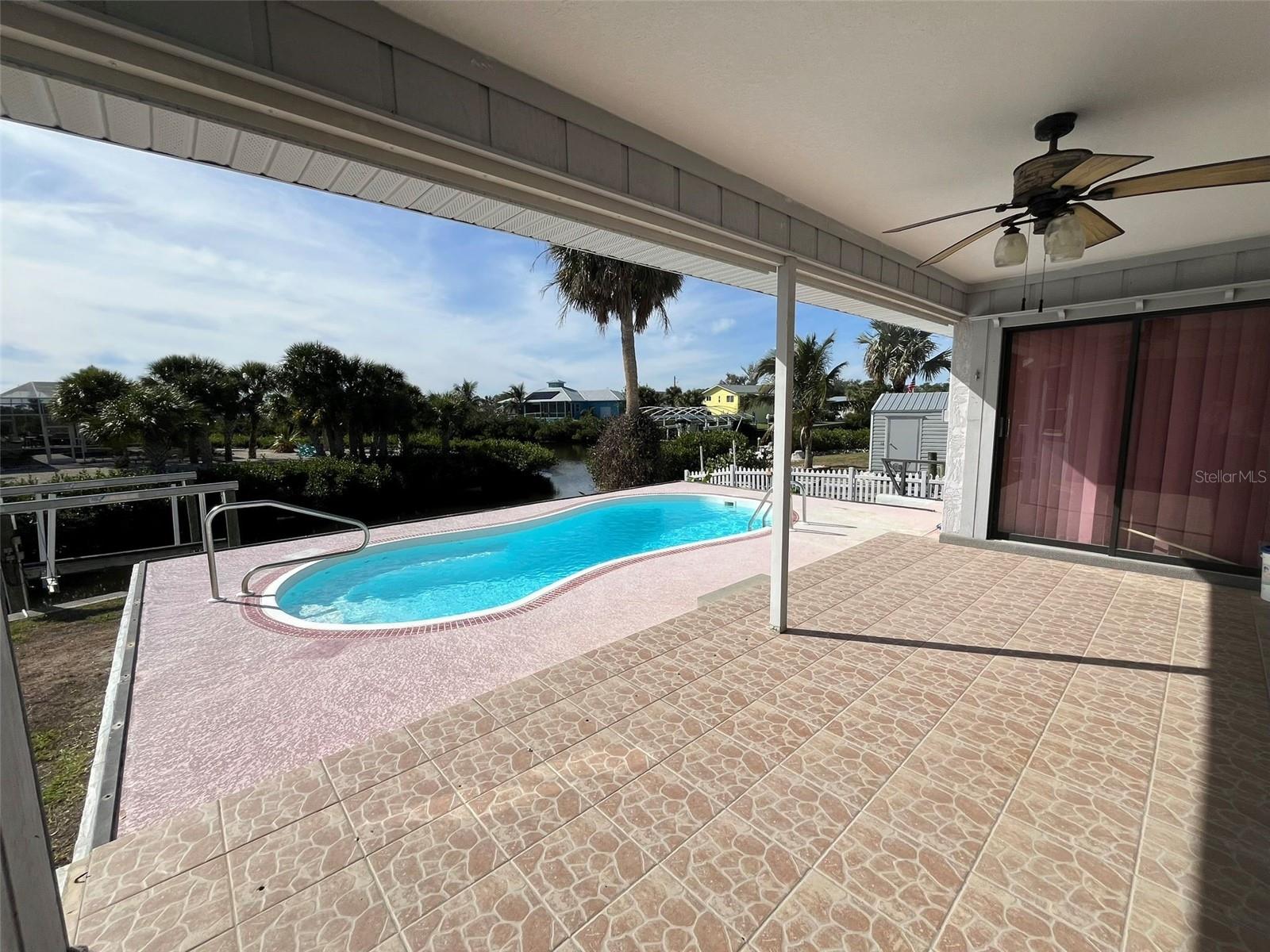 ROCKY CREEK GARDEN - Residential Lease