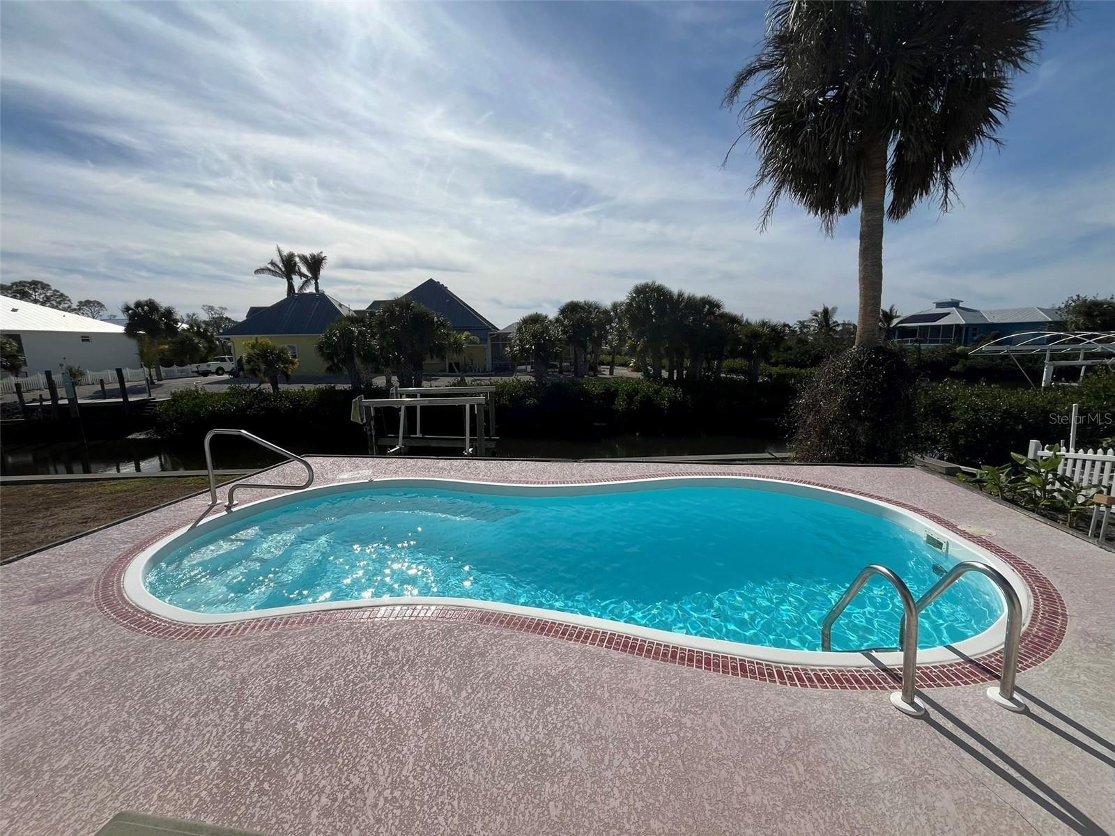 ROCKY CREEK GARDEN - Residential Lease