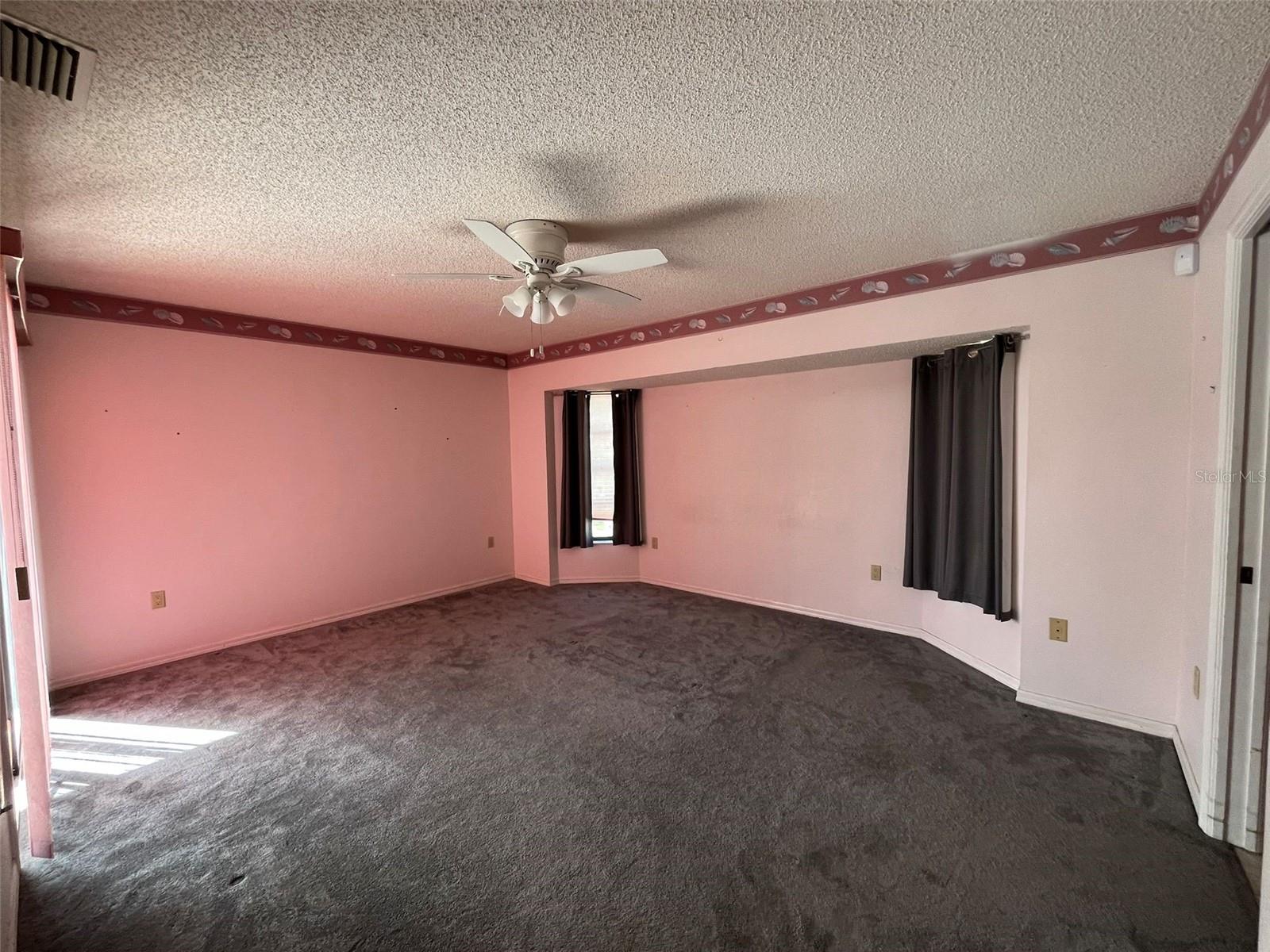 ROCKY CREEK GARDEN - Residential Lease