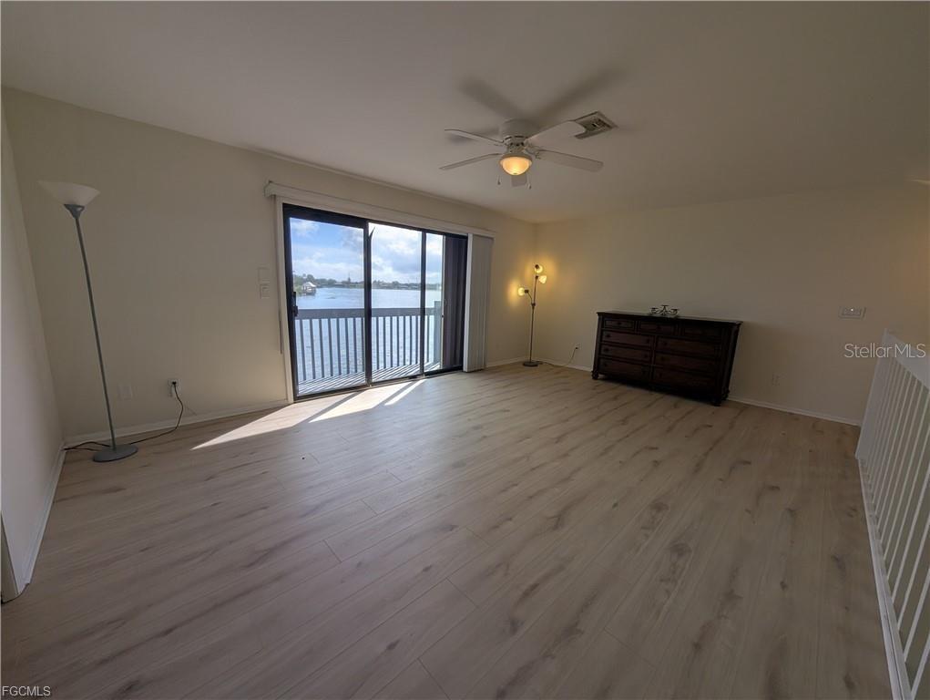 LAKE EDGE ESTATES - Residential