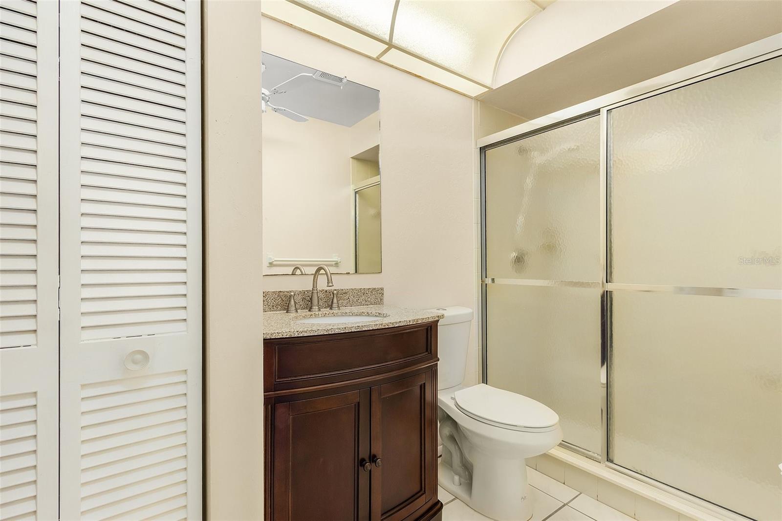 LAKE EDGE ESTATES - Residential
