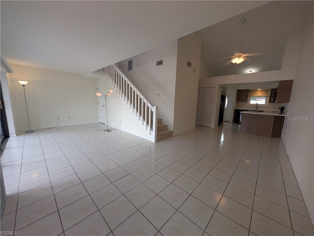 LAKE EDGE ESTATES - Residential