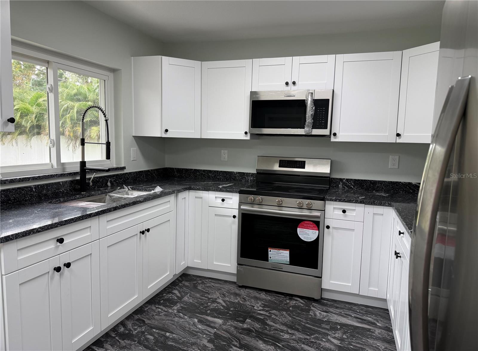 EAGLE CREST - Residential