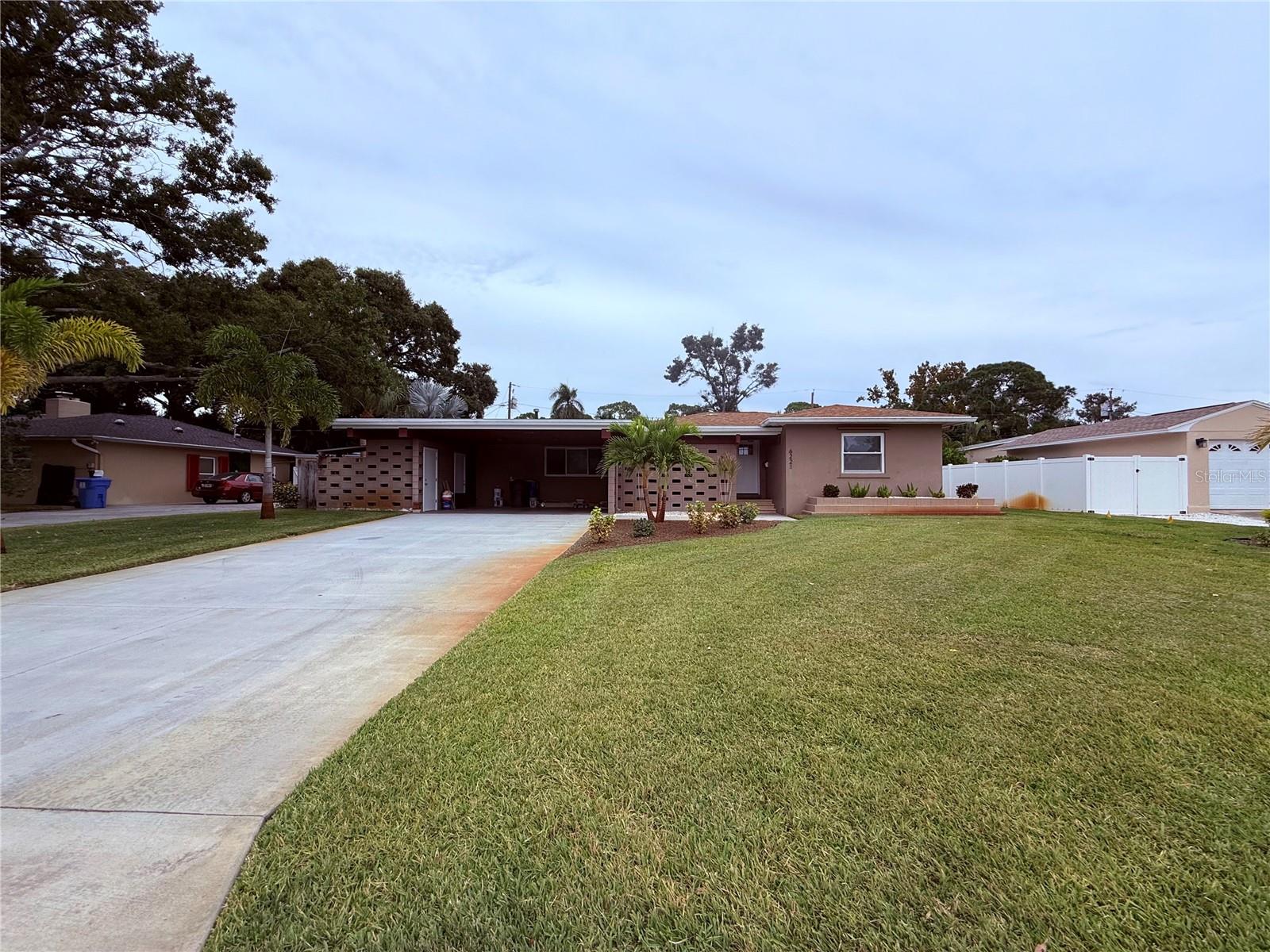 EAGLE CREST - Residential