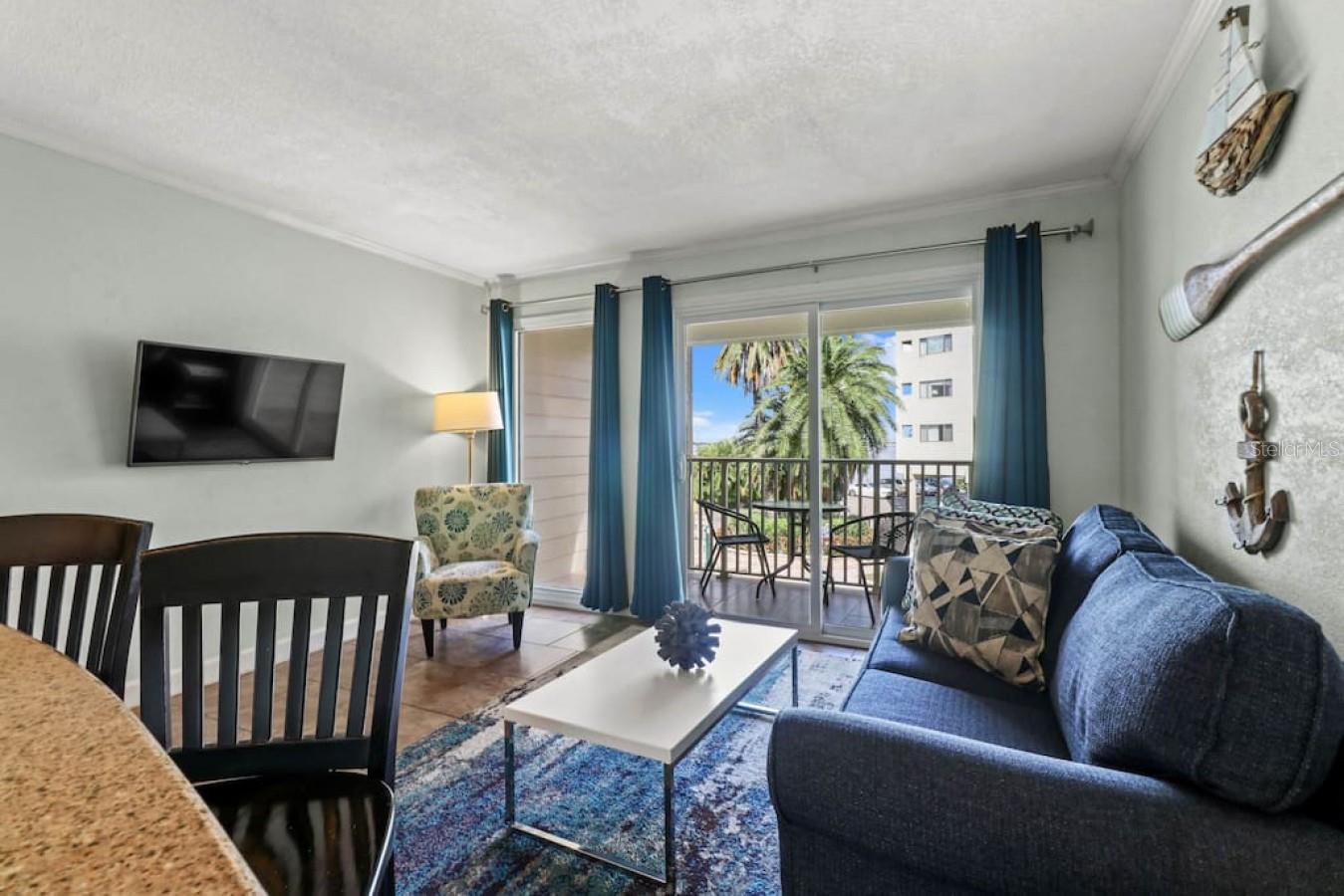 2506 N ROCKY POINT DRIVE 202