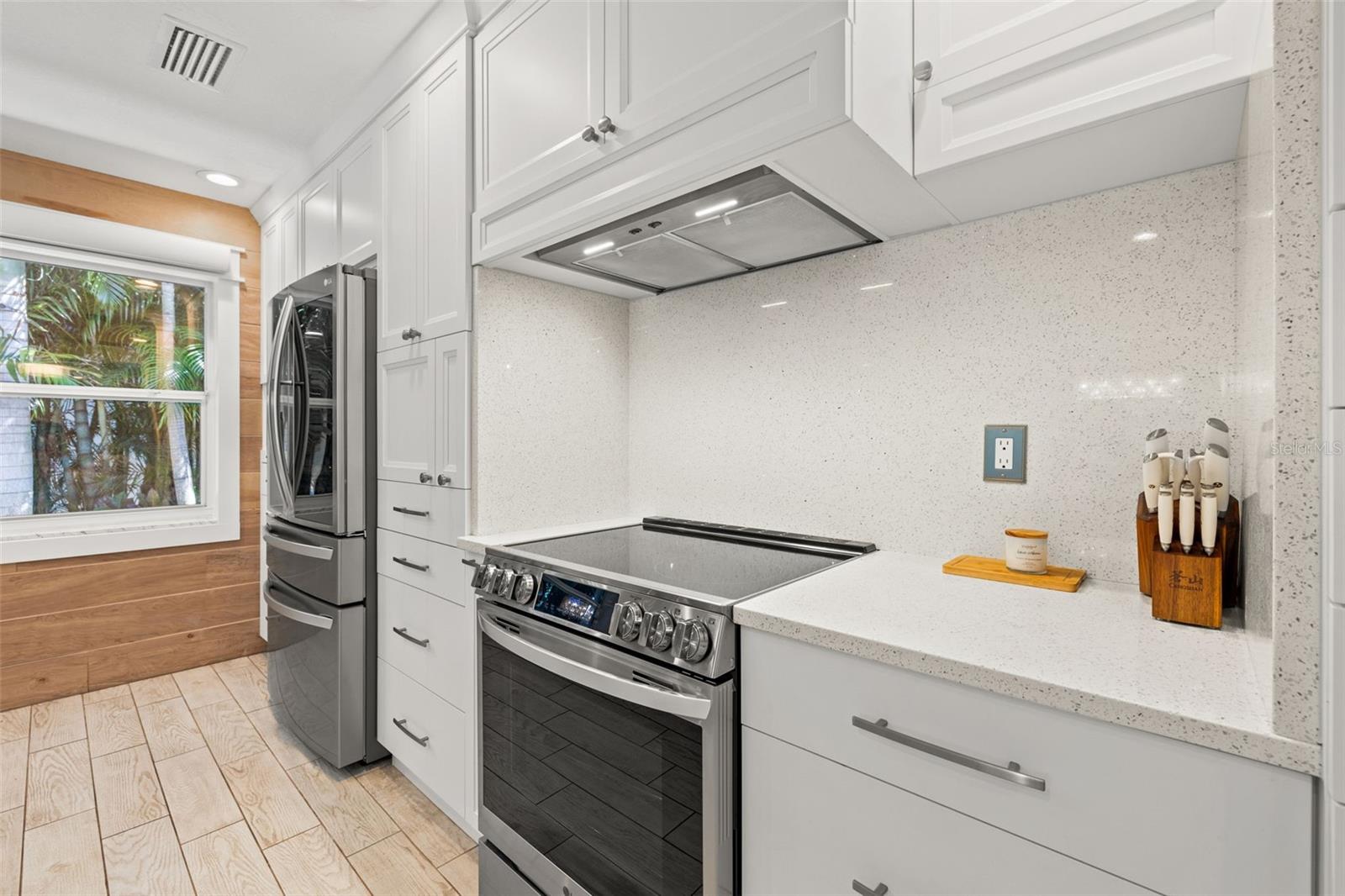 BELLEAIR ESTATES REV 3RD ADD - Residential