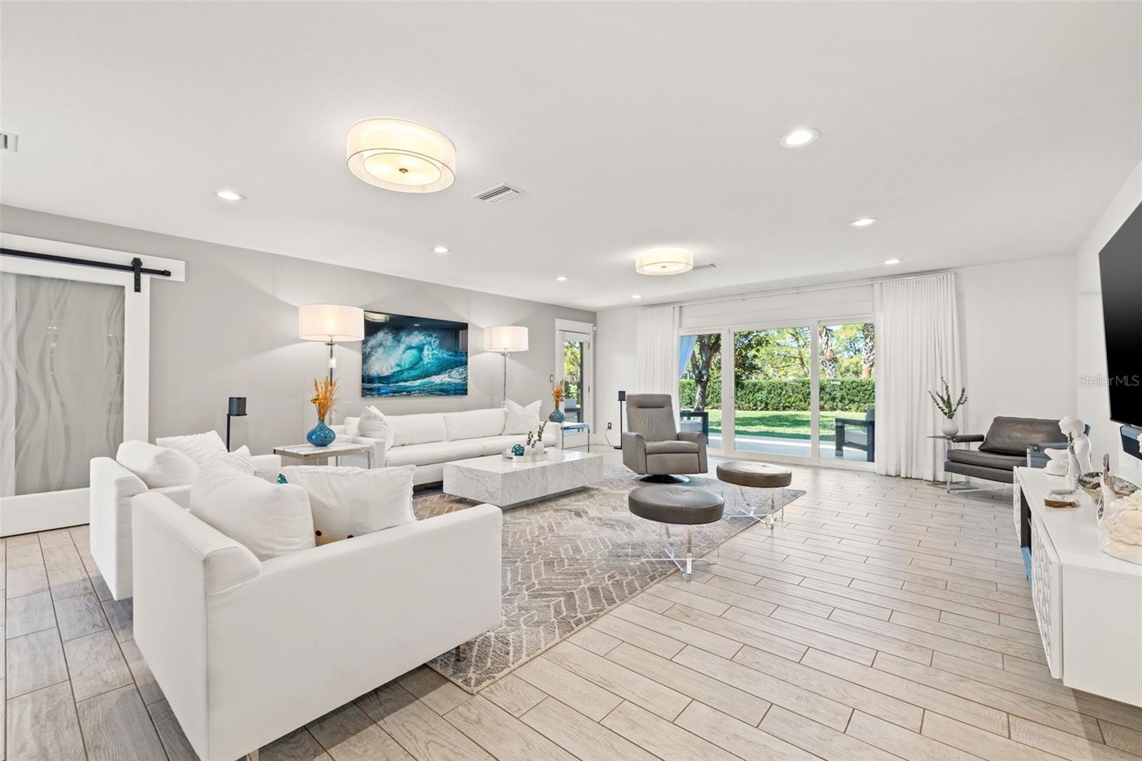 BELLEAIR ESTATES REV 3RD ADD - Residential