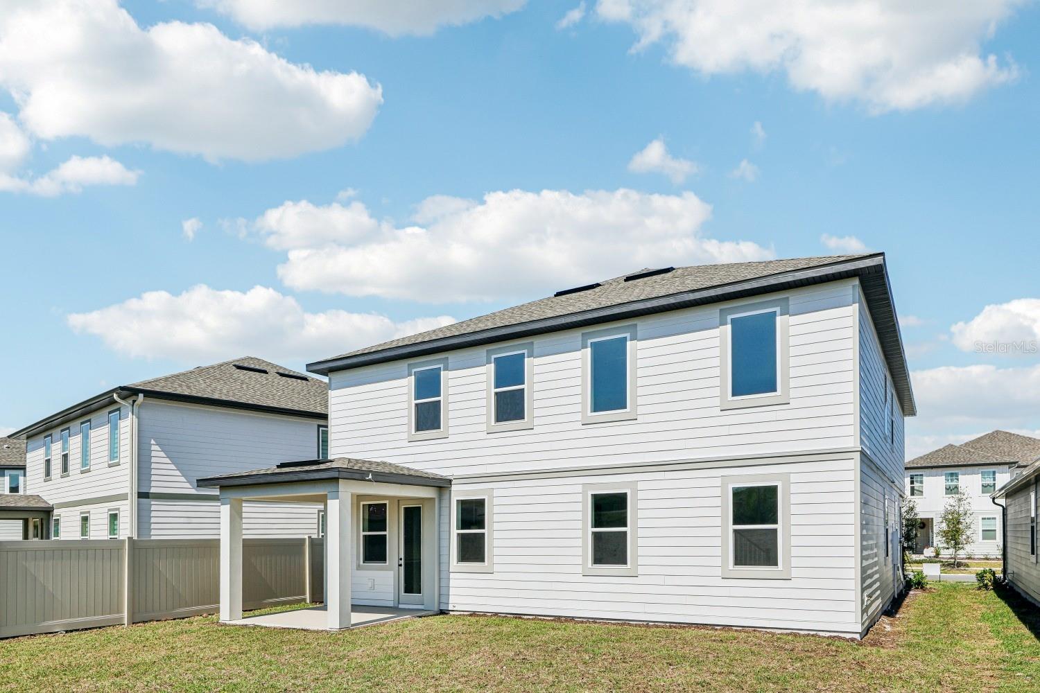 ELLINGTON PLACE - Residential