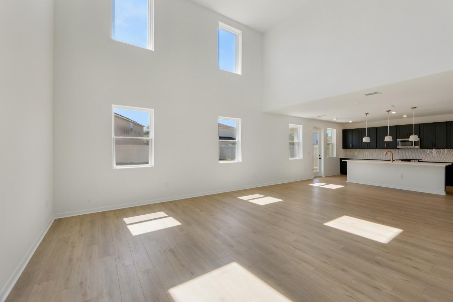 ELLINGTON PLACE - Residential