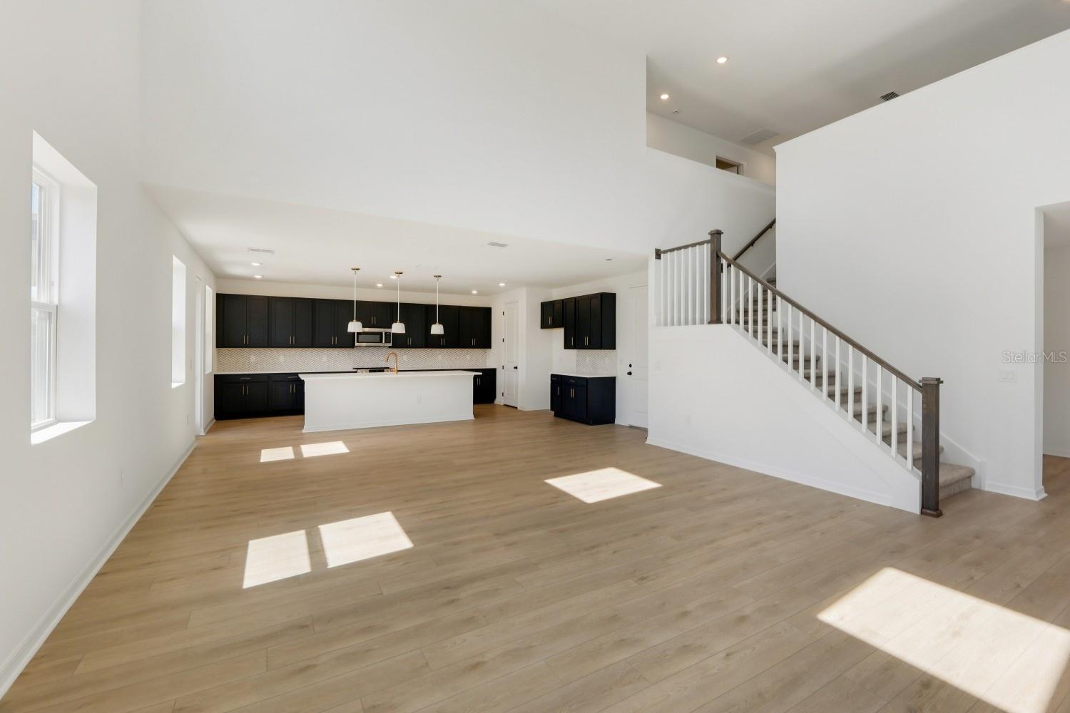 ELLINGTON PLACE - Residential