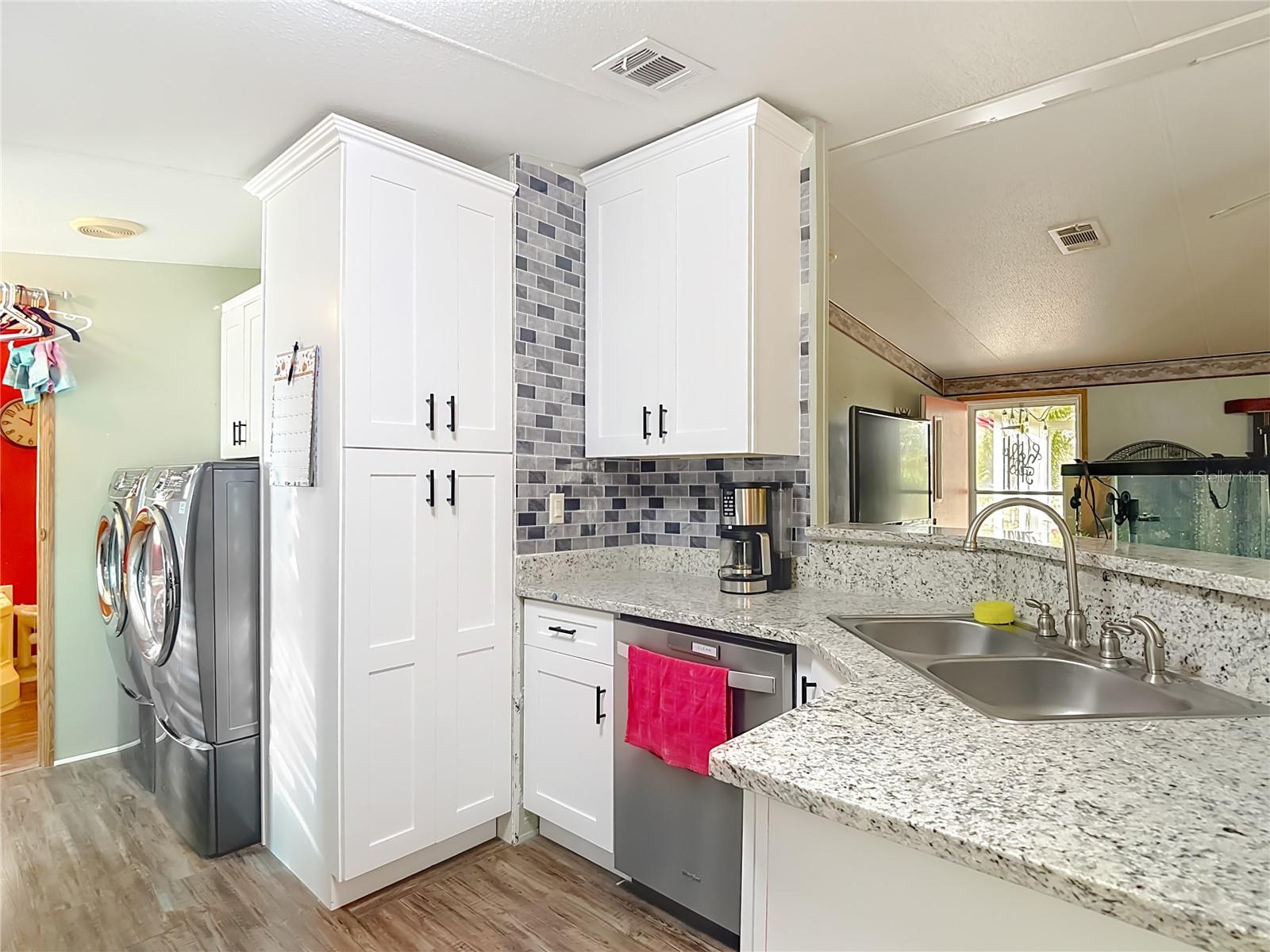 COLONY VILLAGE - Residential