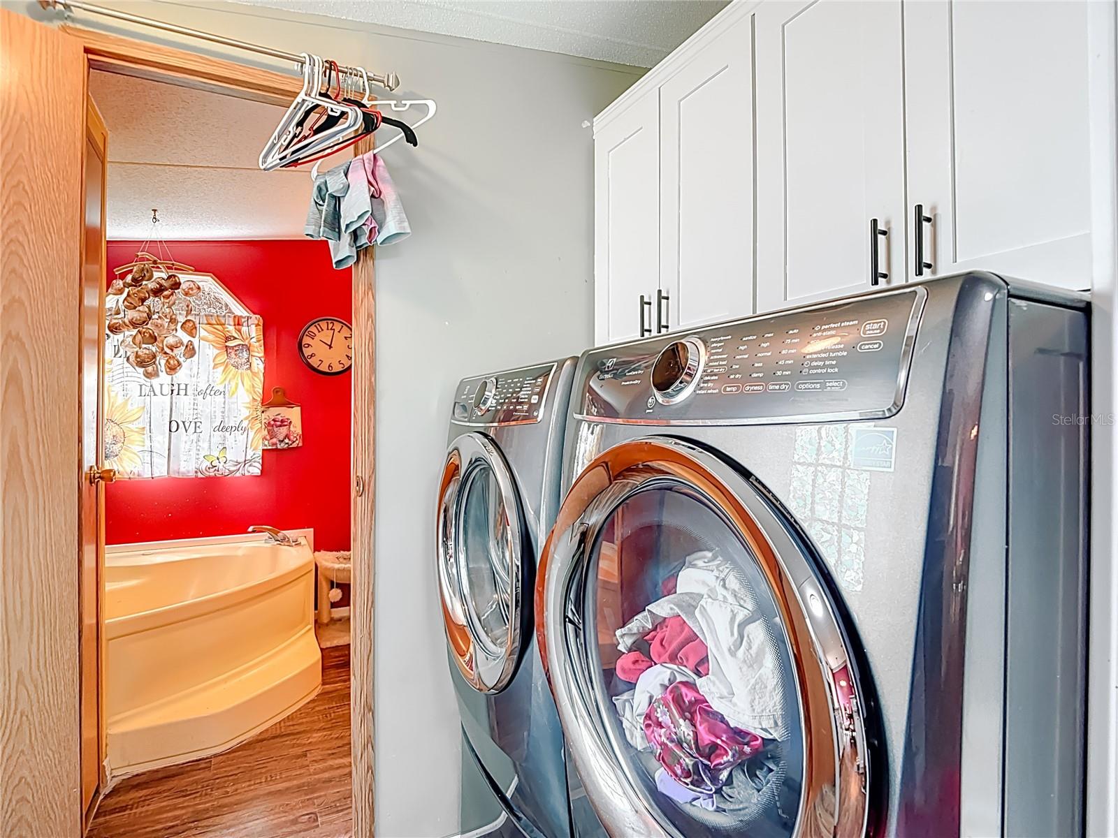 COLONY VILLAGE - Residential