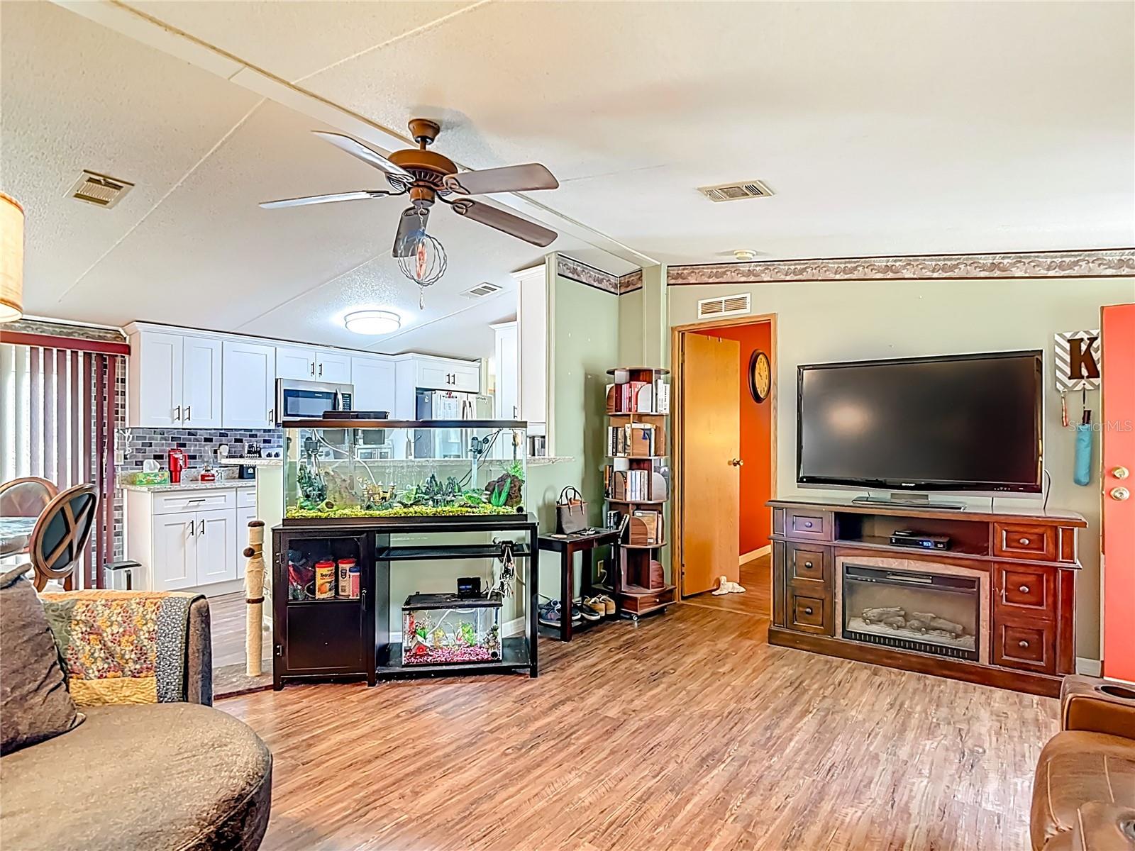 COLONY VILLAGE - Residential