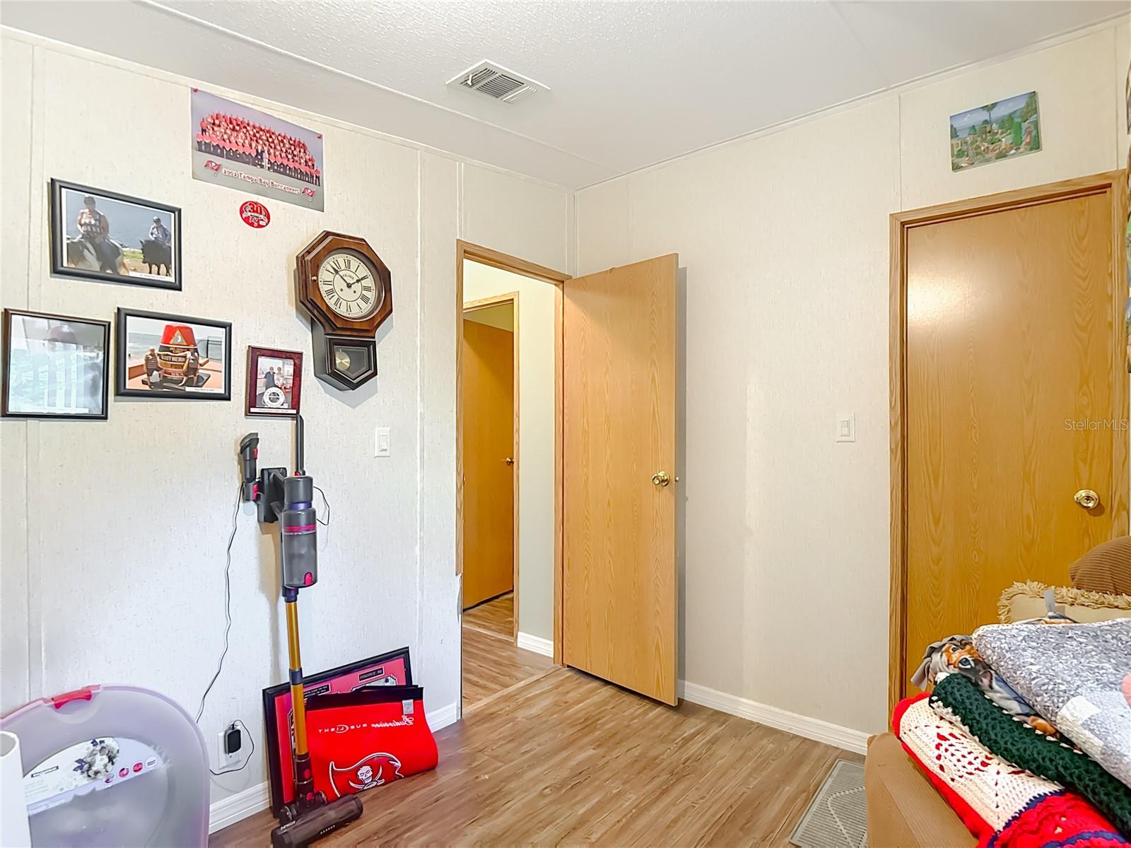 COLONY VILLAGE - Residential