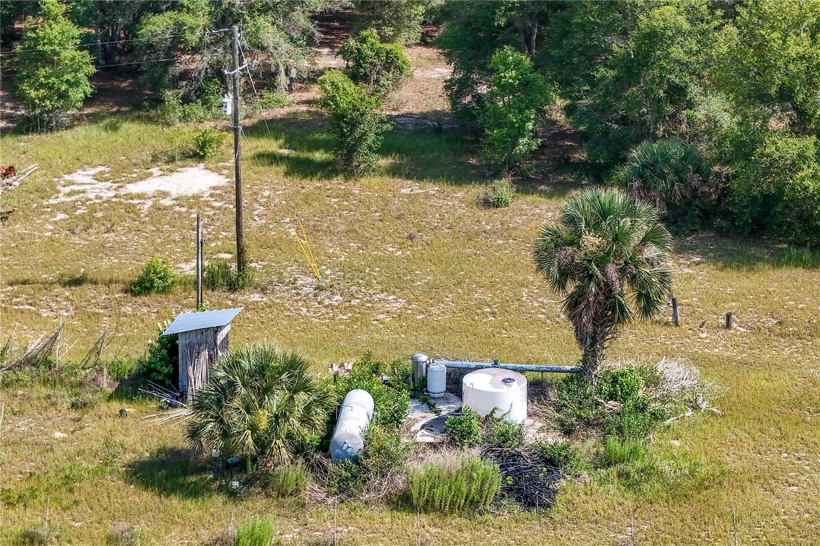 5501 CEMETERY ROAD
