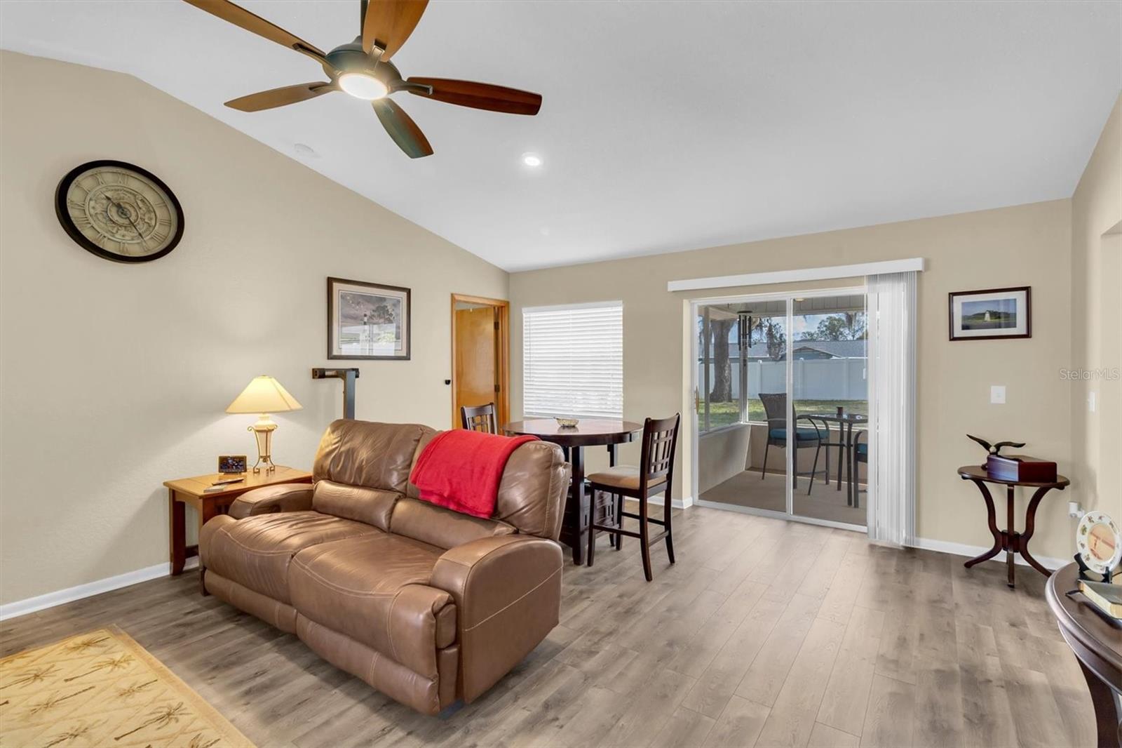 SPRING HILL - Residential