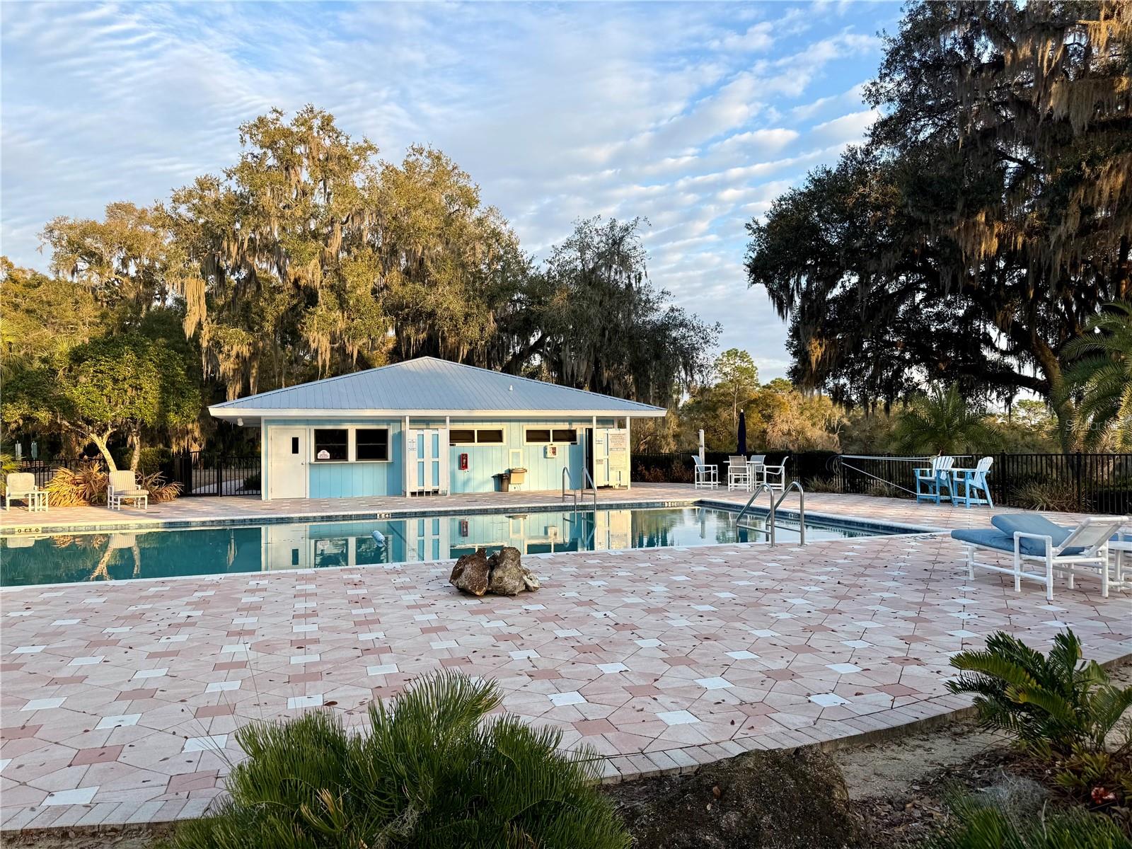 RAINBOW SPGS 01 REP - Land