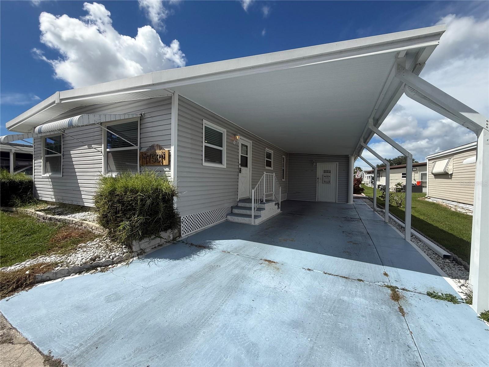 758 ROYAL PALM CIRCLE