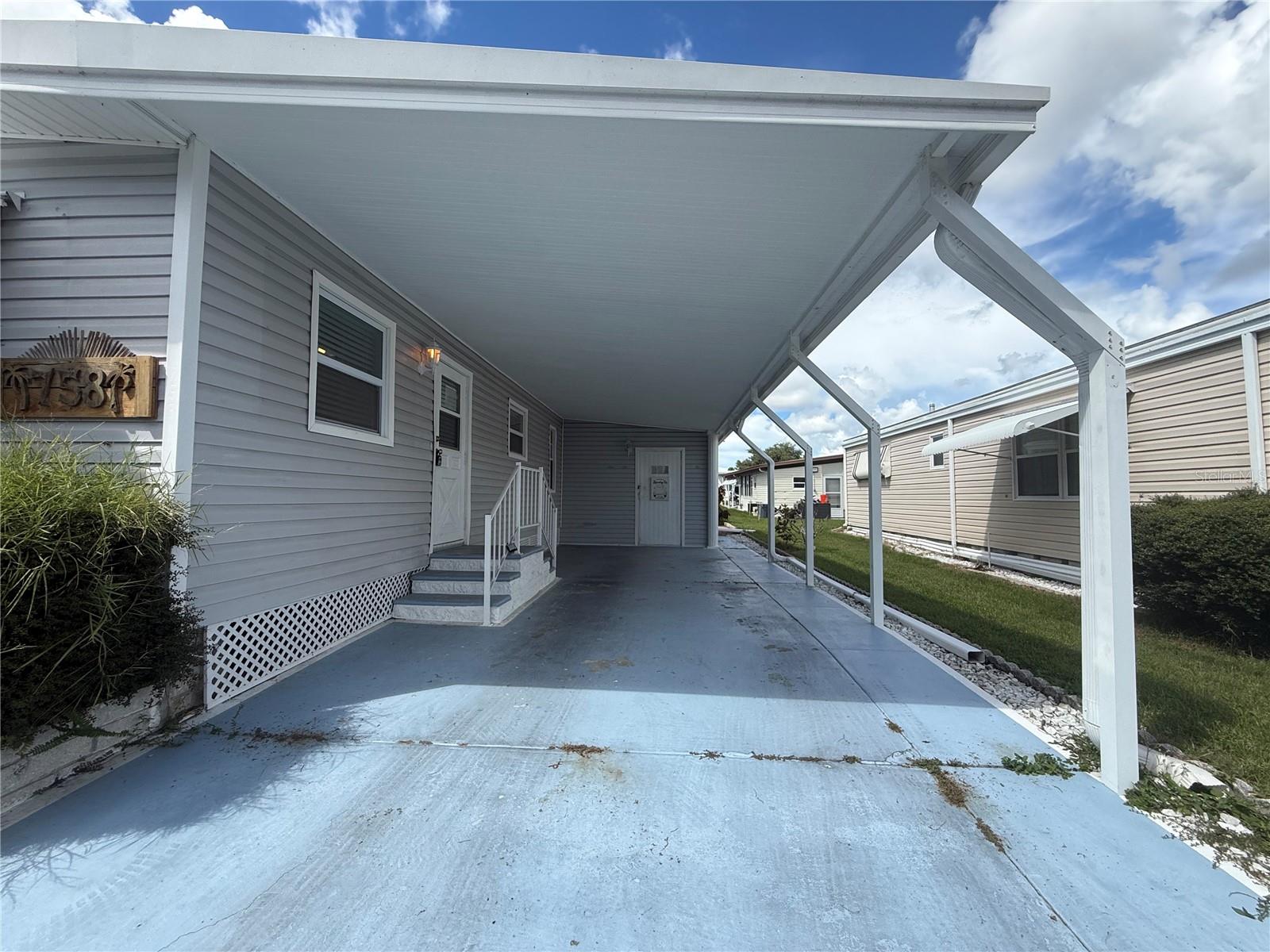 758 ROYAL PALM CIRCLE