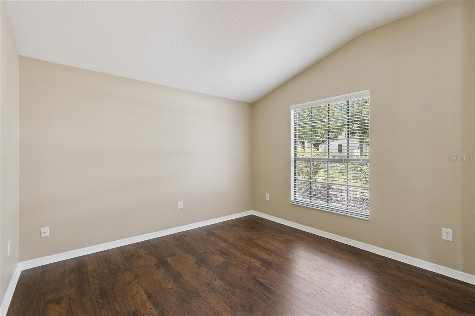 1106 NATURAL OAKS DRIVE