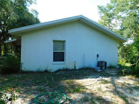 A home in DUNNELLON