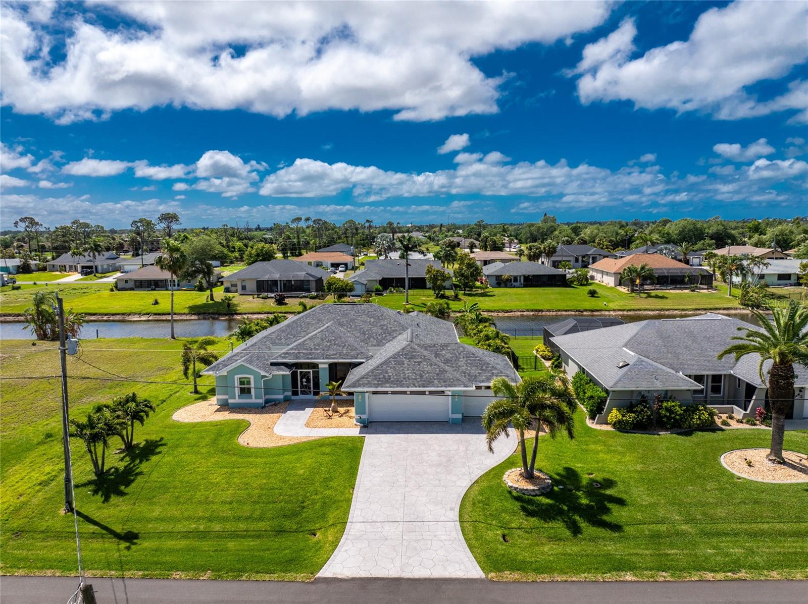 ROTONDA WEST PEBBLE BEACH - Residential