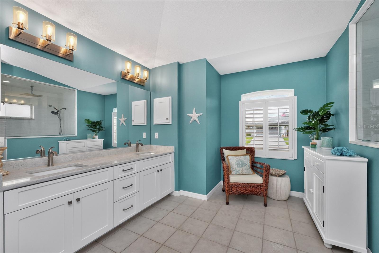 ROTONDA WEST PEBBLE BEACH - Residential