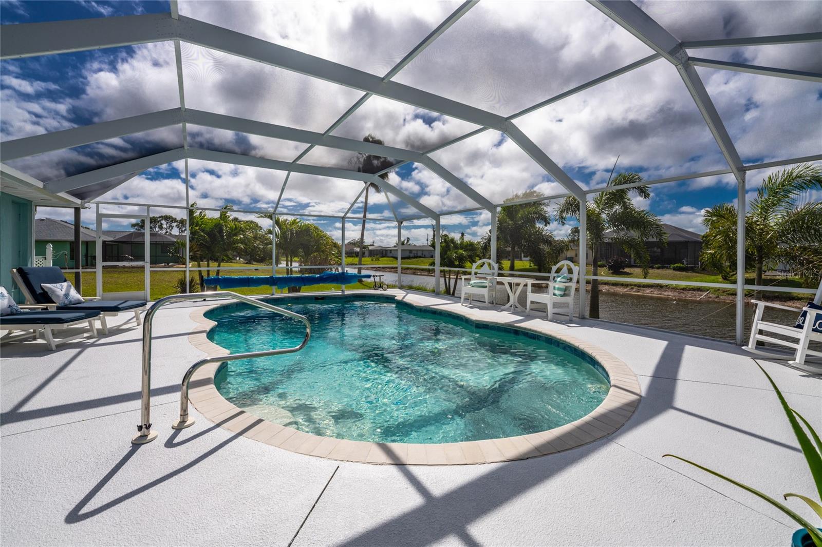 ROTONDA WEST PEBBLE BEACH - Residential