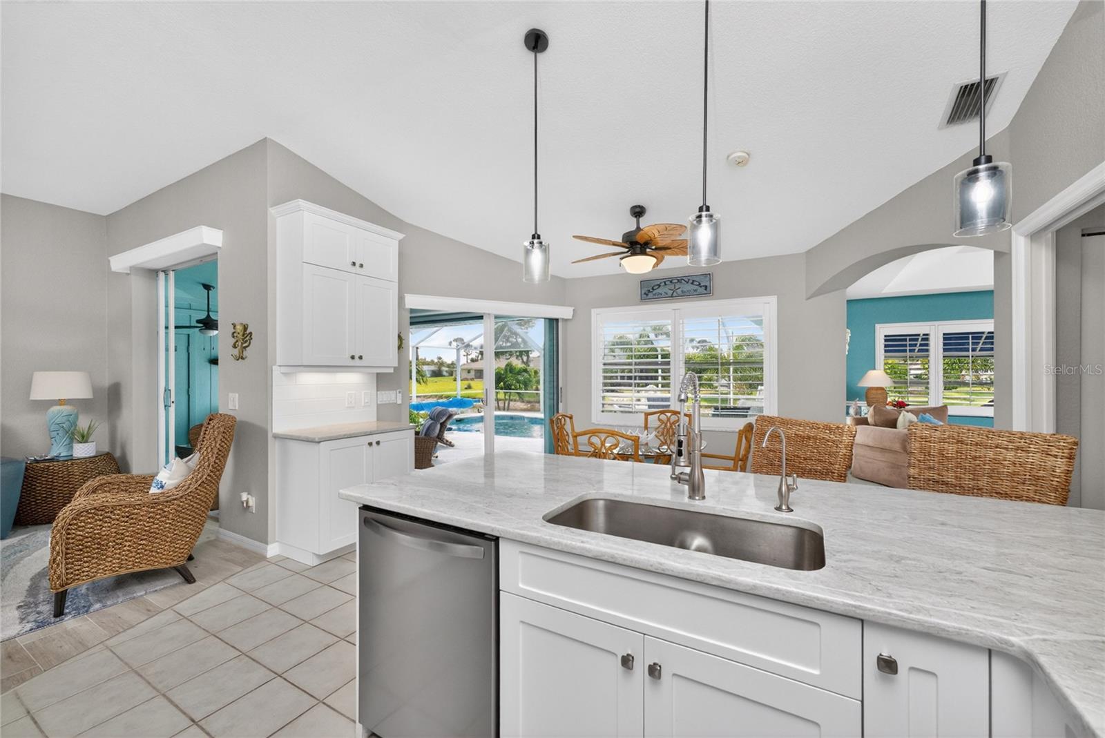 ROTONDA WEST PEBBLE BEACH - Residential