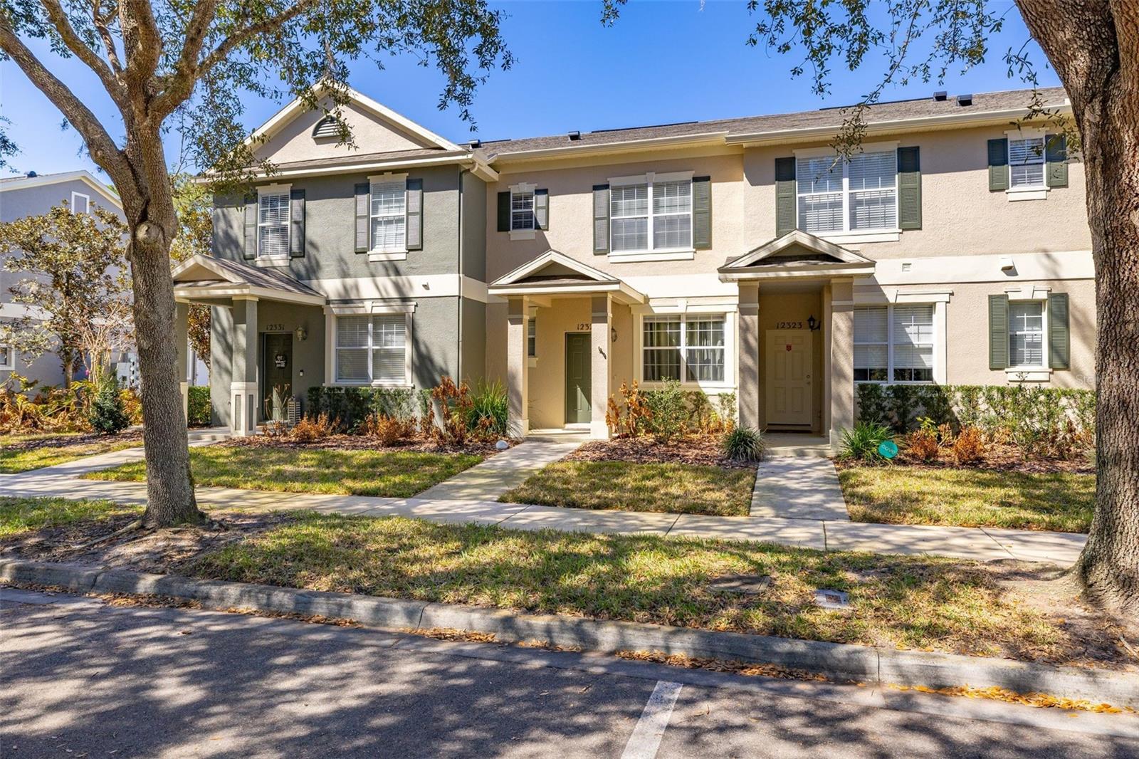 12327 CRUXBURY DRIVE