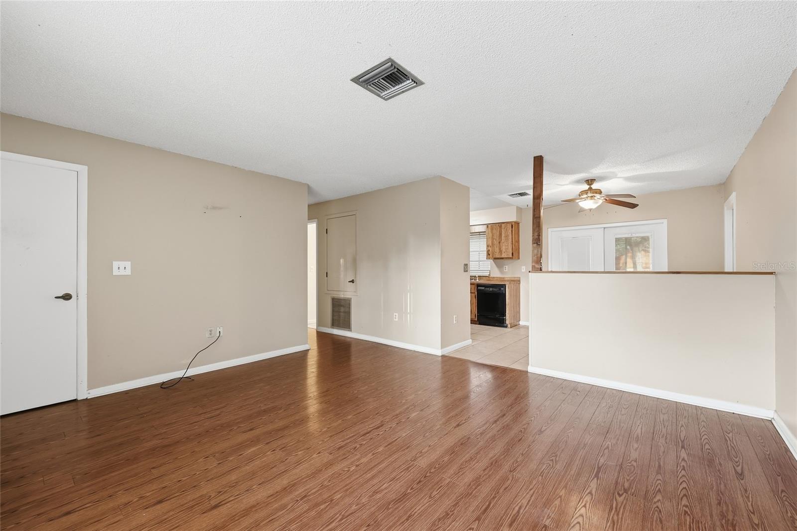 LAKE JOANNA HEIGHTS - Residential