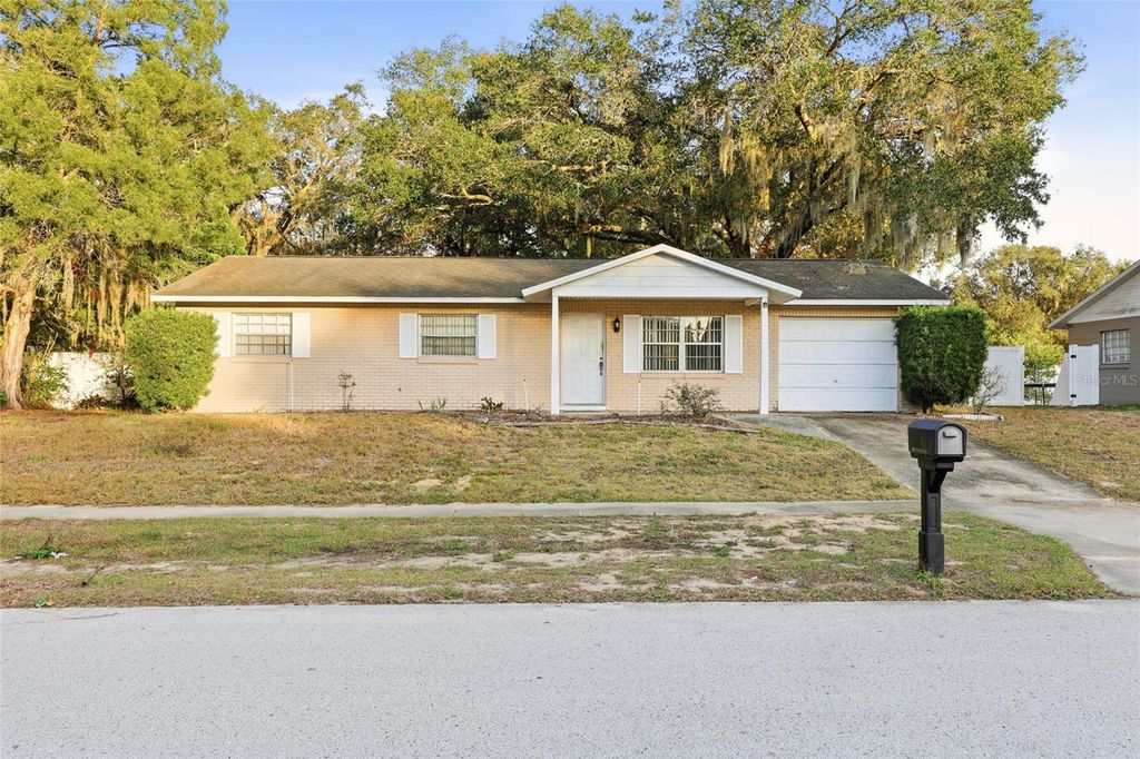 Photo of 2740 E Dellwood Drive, Eustis, FL 32726 (MLS # TB8462467)